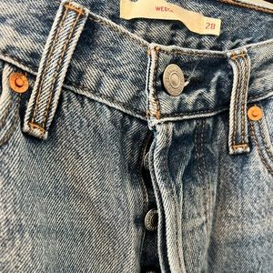 Levi’s wedgie Jeans
